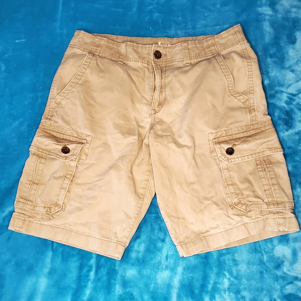Urban Pipeline Cargo Shorts Size 32